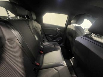 Audi A1 Sportback Black Edition 35 TFSI  150 PS S tronic