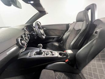 Audi TT Roadster S line 40 TFSI  197 PS S tronic