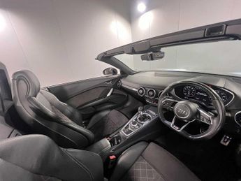 Audi TT Roadster S line 40 TFSI  197 PS S tronic