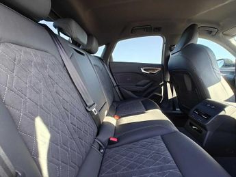 Audi A5 Saloon Edition 1 e-hybrid quattro 299 PS S tronic