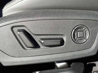 Audi A5 Saloon Edition 1 e-hybrid quattro 299 PS S tronic