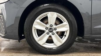 Audi A1 Sportback Technik 30 TFSI  110 PS S tronic