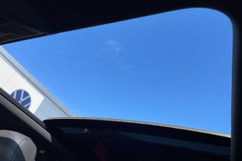 Volkswagen Touareg 3.0 V6 TSI eHybrid 4Motion R 5dr Tip Auto