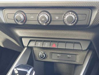 Audi A1 Sportback Sport 30 TFSI  116 PS S tronic