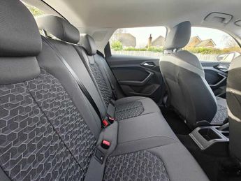 Audi A1 Sportback Sport 30 TFSI  116 PS S tronic