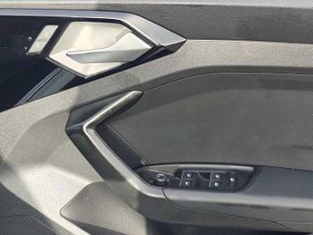 Audi A1 Sportback Sport 30 TFSI  116 PS S tronic