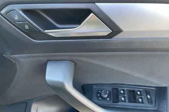 Volkswagen T-roc 1.5 TSI Life 5dr DSG