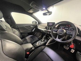 Audi Q2 S line 35 TFSI  150 PS S tronic