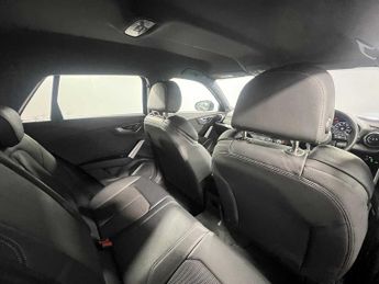 Audi Q2 S line 35 TFSI  150 PS S tronic