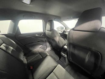 Audi Q4 E-tron Q4  Sport 35 e-tron  125,00 kW