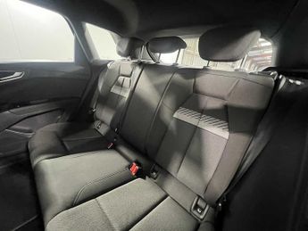 Audi Q4 E-tron Q4  Sport 35 e-tron  125,00 kW