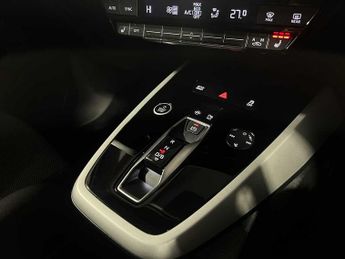 Audi Q4 E-tron Q4  Sport 35 e-tron  125,00 kW