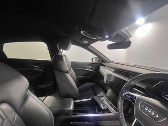 Audi e-tron Sportback S line 55 quattro 300,00 kW