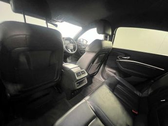 Audi e-tron Sportback S line 55 quattro 300,00 kW