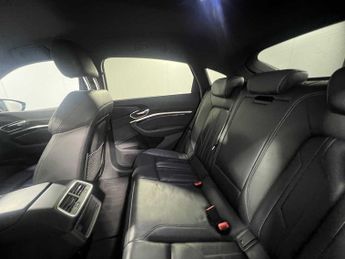 Audi e-tron Sportback S line 55 quattro 300,00 kW