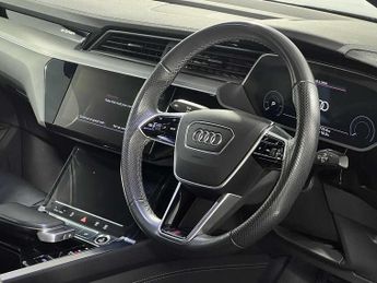 Audi e-tron Sportback S line 55 quattro 300,00 kW