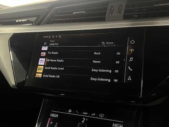 Audi e-tron Sportback S line 55 quattro 300,00 kW