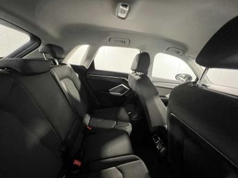 Audi Q3 Sport 35 TFSI  150 PS S tronic