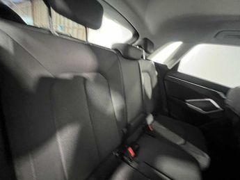 Audi Q3 Sport 35 TFSI  150 PS S tronic