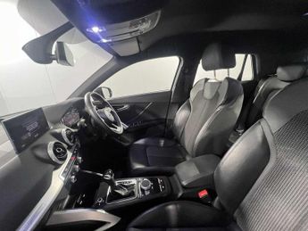 Audi Q2 S line 35 TFSI  150 PS S tronic