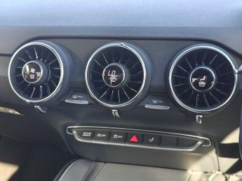 Audi TT Coup- Sport 40 TFSI  197 PS S tronic