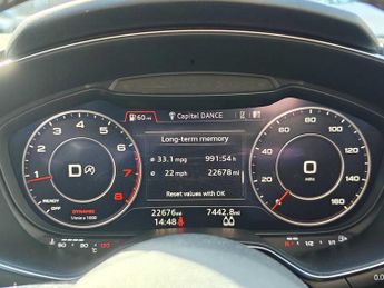 Audi TT Coup- Sport 40 TFSI  197 PS S tronic