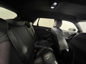 Audi Q2 Black Edition 35 TFSI  150 PS S tronic