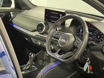 Audi Q2 Black Edition 35 TFSI  150 PS S tronic