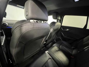 Audi Q2 Black Edition 35 TFSI  150 PS S tronic