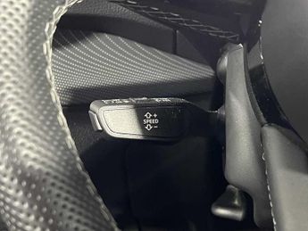 Audi Q2 Black Edition 35 TFSI  150 PS S tronic