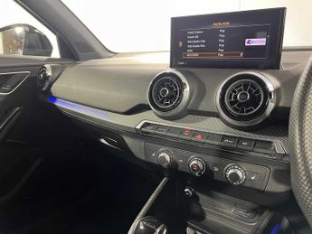 Audi Q2 Black Edition 35 TFSI  150 PS S tronic