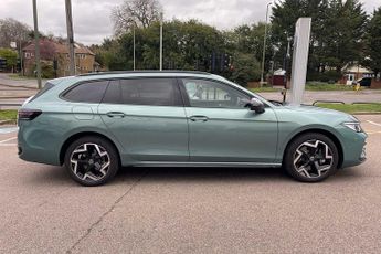 Volkswagen Passat 1.5 TSI eHybrid R-Line 5dr DSG