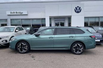 Volkswagen Passat 1.5 TSI eHybrid R-Line 5dr DSG