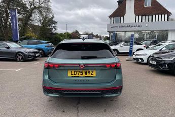 Volkswagen Passat 1.5 TSI eHybrid R-Line 5dr DSG