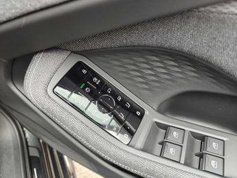 Audi A6 Avant Launch Edition Plus TDI quattro 204 PS S tronic