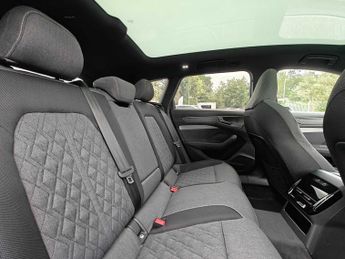 Audi A6 Avant Launch Edition Plus TDI quattro 204 PS S tronic