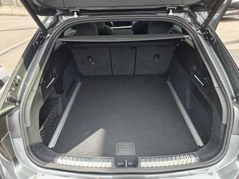 Audi A6 Avant Launch Edition Plus TDI quattro 204 PS S tronic