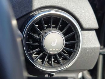 Audi TT Coup- Sport 40 TFSI  197 PS S tronic