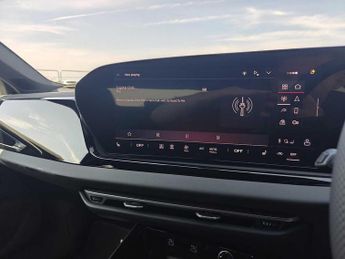 Audi A5 Saloon S line e-hybrid quattro 299 PS S tronic