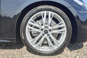 Audi A5 Saloon S line e-hybrid quattro 299 PS S tronic