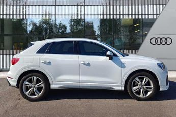 Audi Q3 S line 35 TFSI  150 PS S tronic