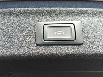 Audi Q3 S line 35 TFSI  150 PS S tronic