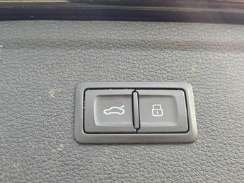 Audi Q5 S line 50 TFSI e quattro 299 PS S tronic