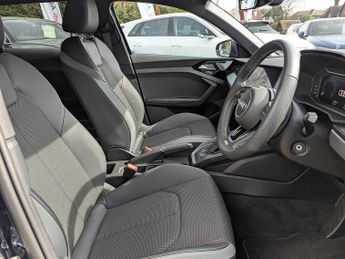 Audi A1 Sportback S line 25 TFSI  95 PS S tronic