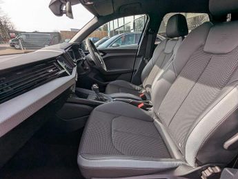 Audi A1 Sportback S line 25 TFSI  95 PS S tronic