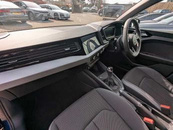 Audi A1 Sportback S line 25 TFSI  95 PS S tronic