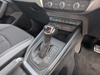 Audi A1 Sportback S line 25 TFSI  95 PS S tronic