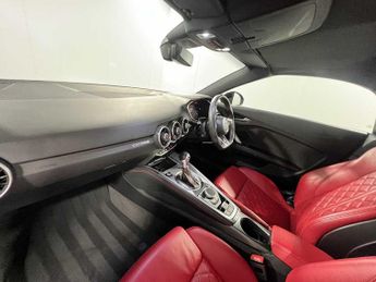 Audi TTS Roadster Black Edition 2.0 TFSI quattro 310 PS S tronic