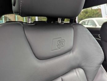 Audi e-tron Black Edition 55 quattro 300,00 kW