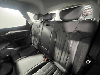 Audi Q5 Sport 40 TDI quattro 204 PS S tronic